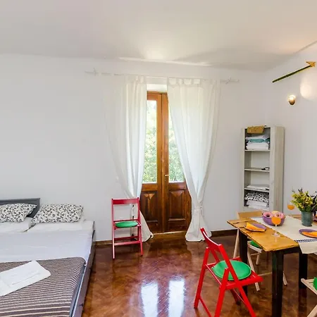 Eos & Vespera Дубровник